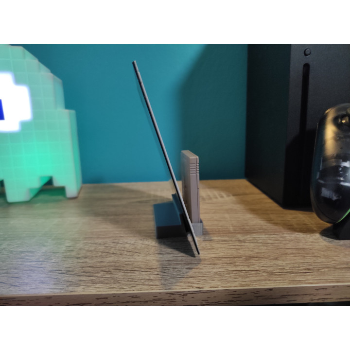 Présentoire pour jeu et plaque